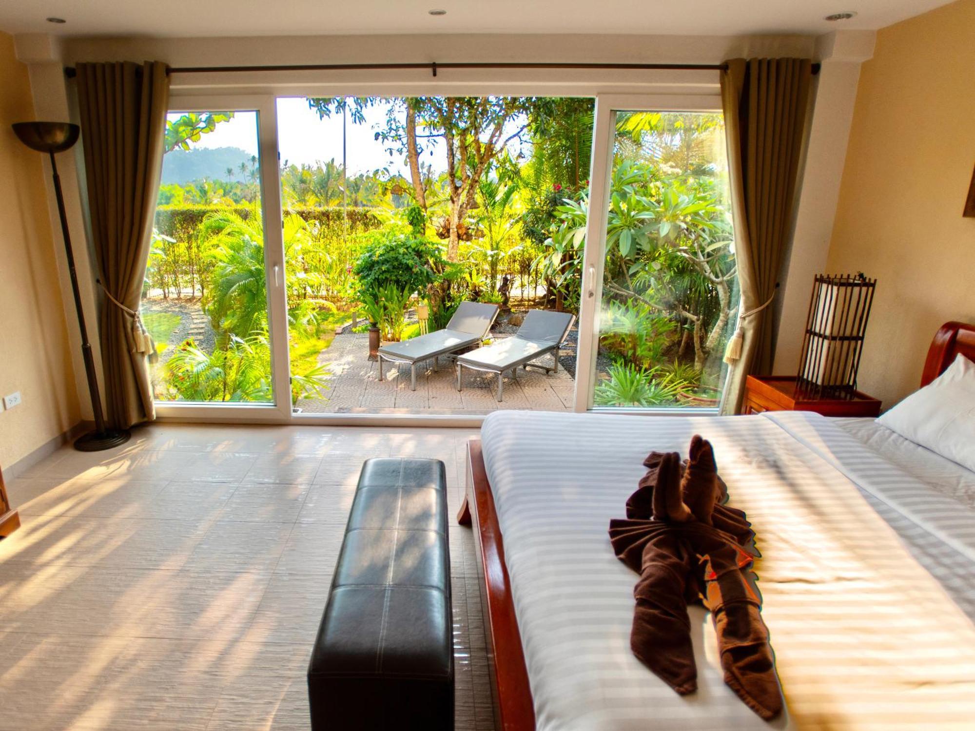 Pool Villa Mali チャン島 エクステリア 写真